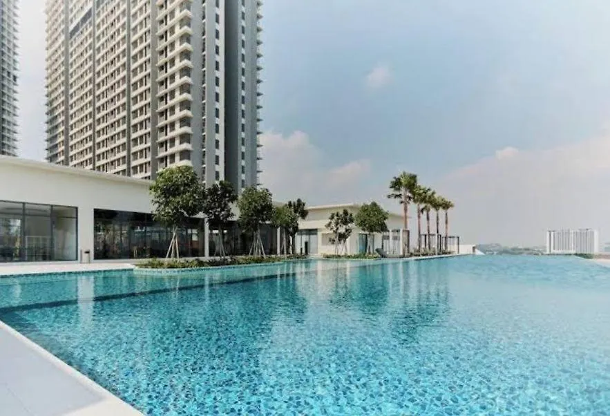 Modern Suite Sunsuria Setia Alam At Shah Alam