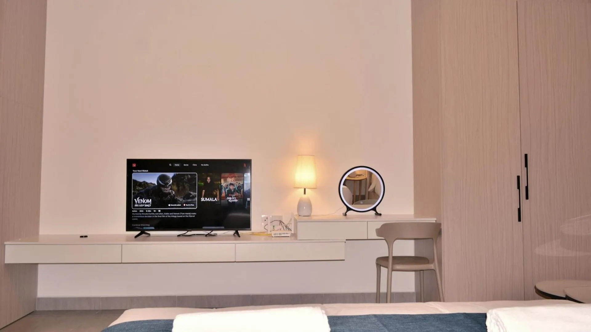 Modern Suite Sunsuria Setia Alam At Shah Alam